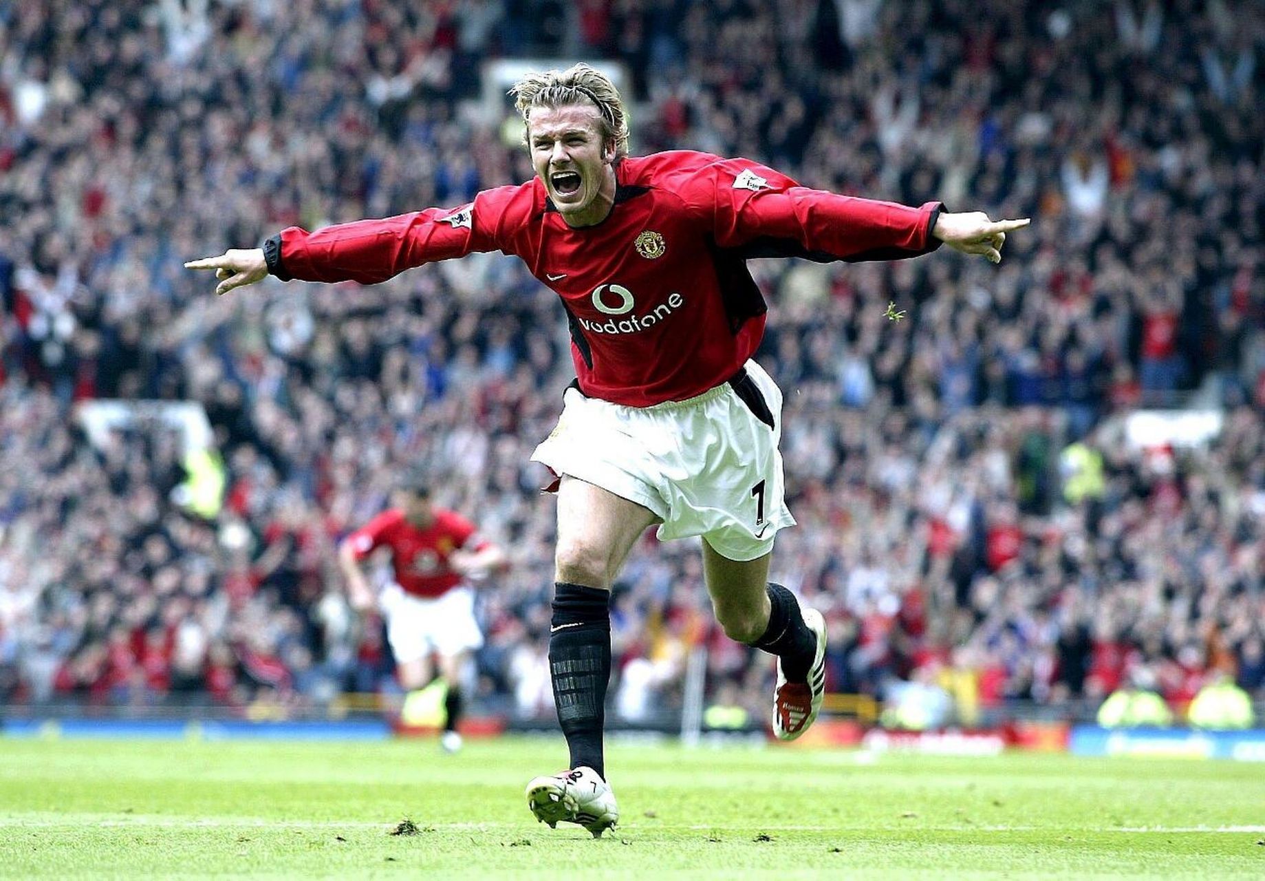 鲁能客场迎 鲁能客场迎