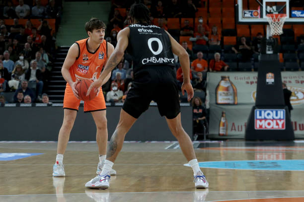 了不小的威 了不小的威