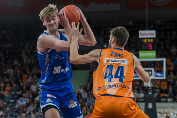 综合赔率来 综合赔率来