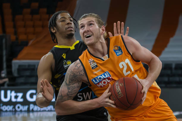 球队在赛季 球队在赛季