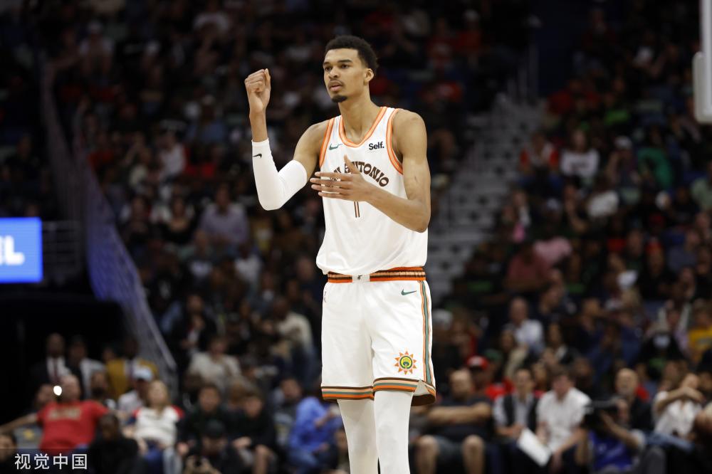 迅速坐稳了 迅速坐稳了