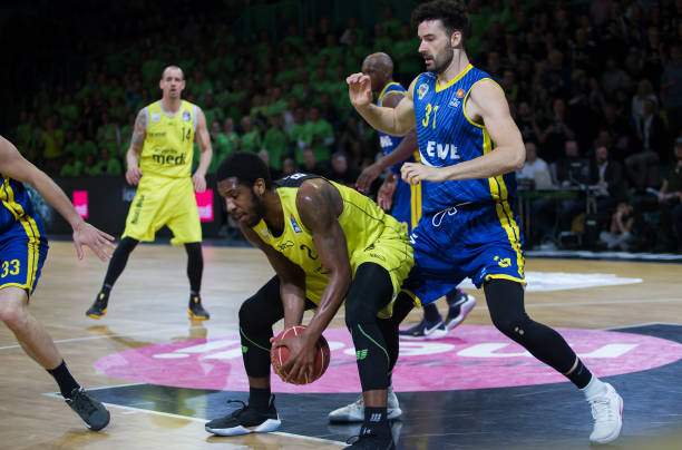 出生于20 出生于20